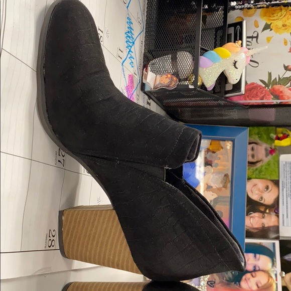 Dr. Scholls Size 9.5 Excellent Condition (worn 1x) - Picture 4 of 4